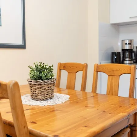 Wiesenklee Mit Terrasse Im Kaiserhof 1 Apartment *